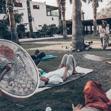 גולטורקבוקו Selvi Beach Hotel מראה חיצוני תמונה