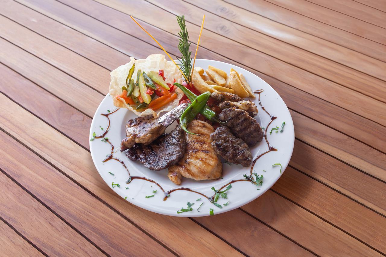 גולטורקבוקו Selvi Beach Hotel מראה חיצוני תמונה